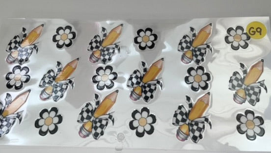 G9 - Checkered Bows and Pencils